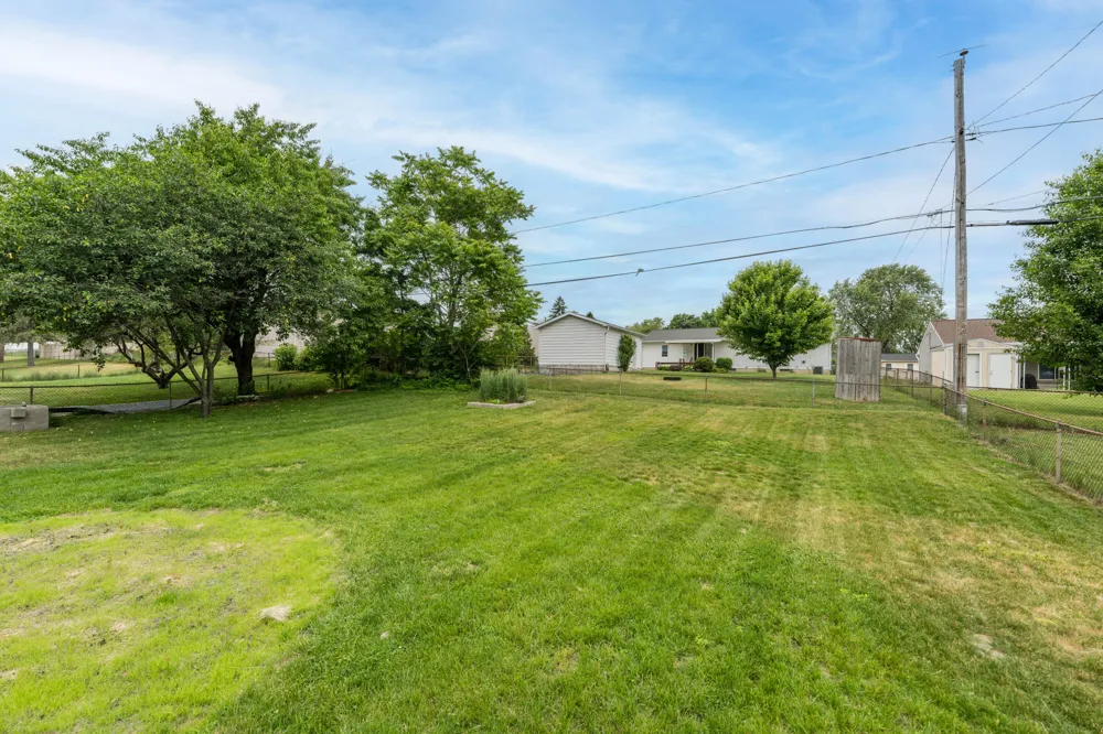 5636 Juniper Drive Leoni Township, MI 49201