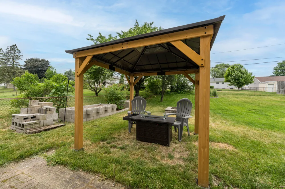 5636 Juniper Drive Leoni Township, MI 49201