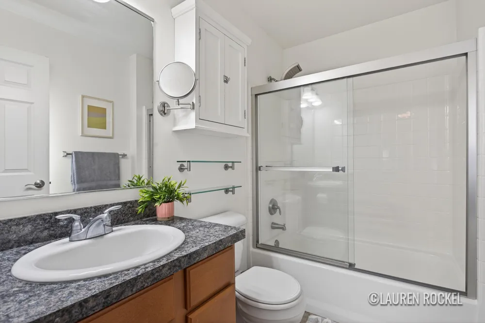 3401 Kings River Street SW Wyoming City, MI 49418