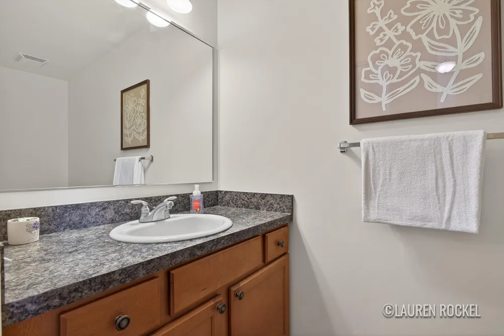 3401 Kings River Street SW Wyoming City, MI 49418