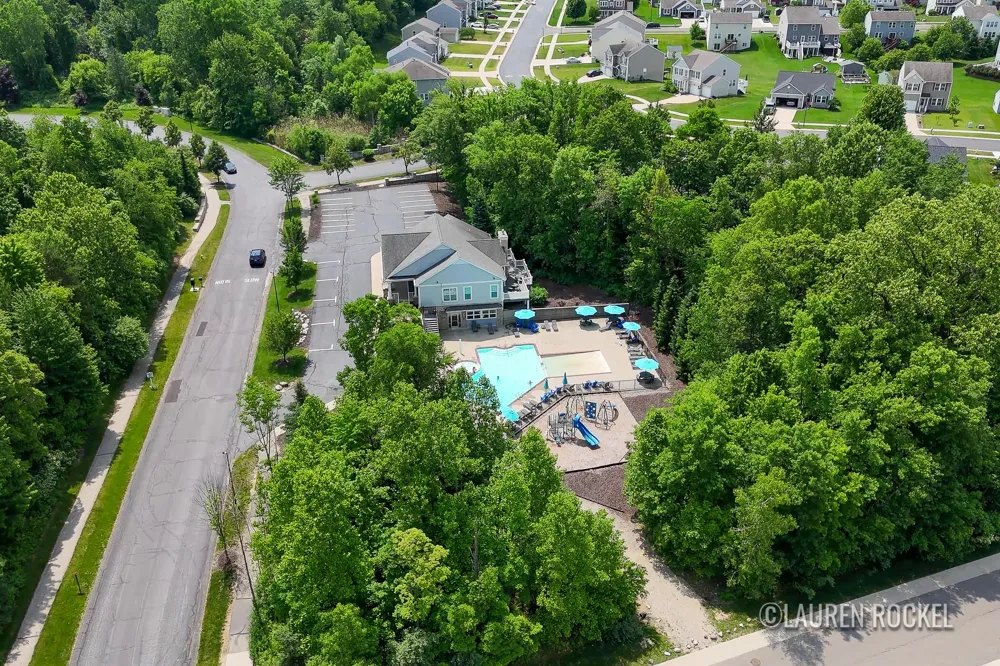 3401 Kings River Street SW Wyoming City, MI 49418