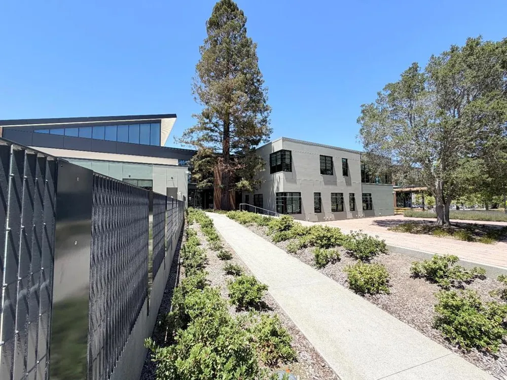 140 De Soto Way San Bruno, CA 94066