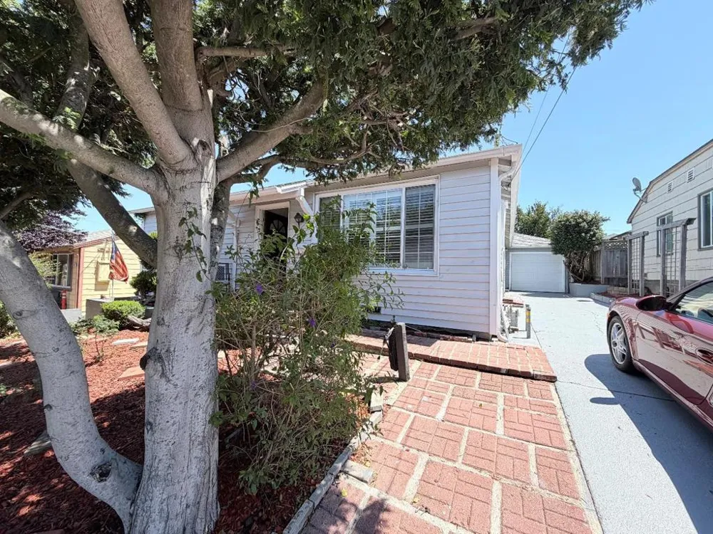 140 De Soto Way San Bruno, CA 94066