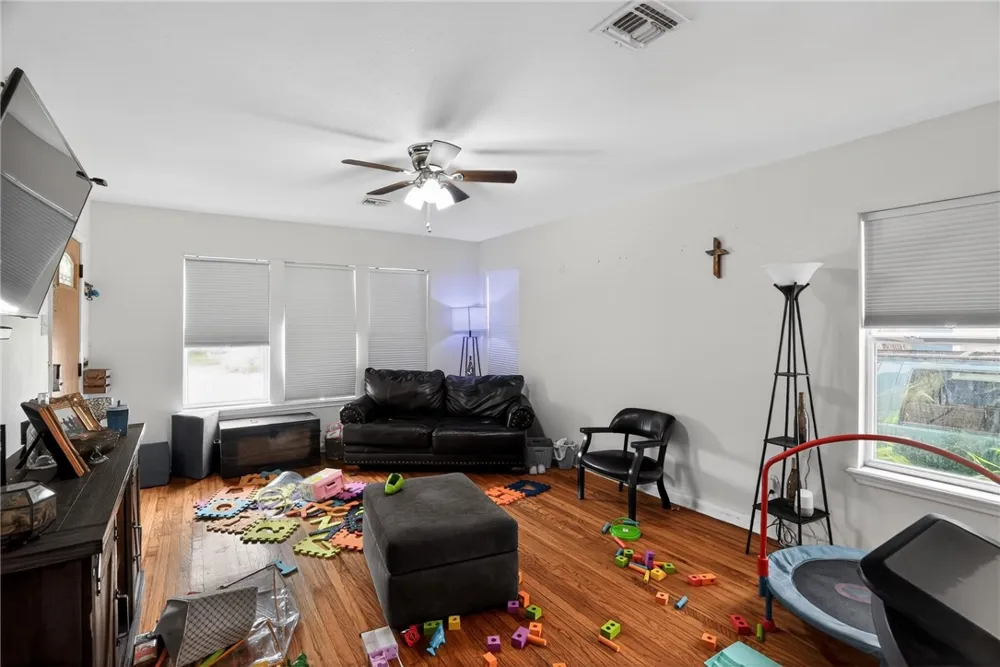624 Chamberlain Street Corpus Christi, TX 78404