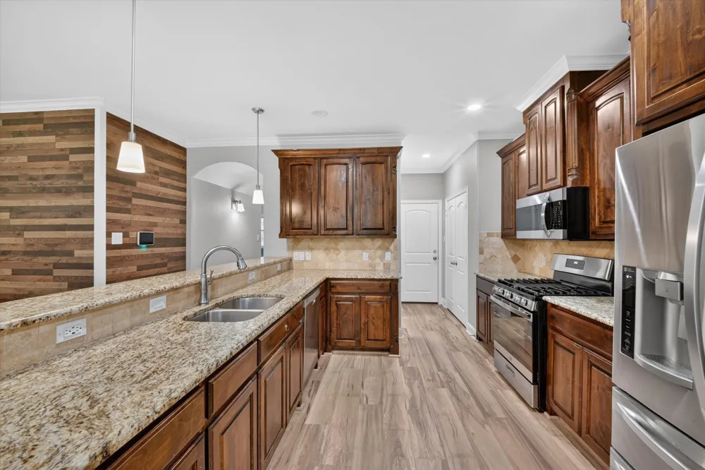 1004 E Main Street Tioga, TX 76271