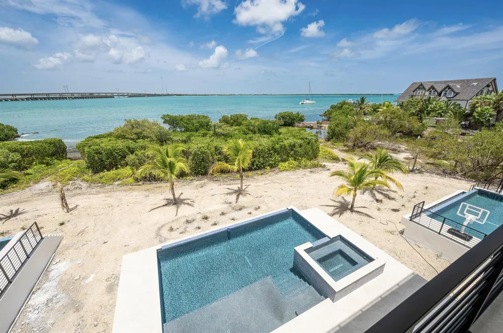 231 E Shore Drive #Unit 6 Key West, FL 33040