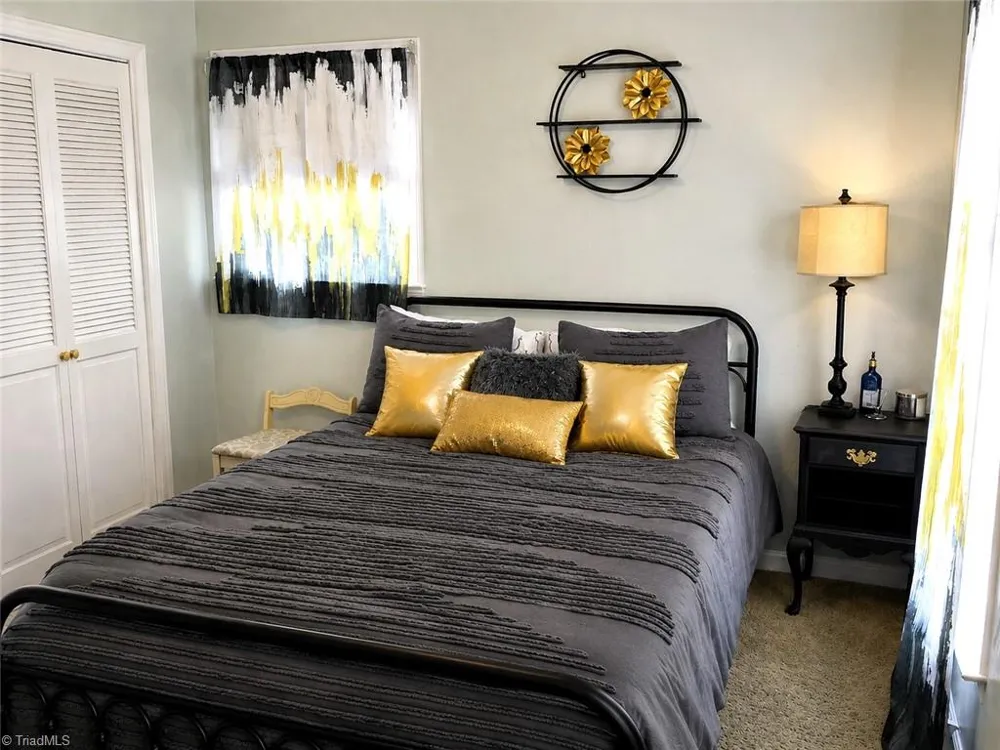 529 Carolina Avenue Statesville, NC 28677