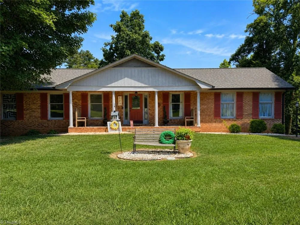 529 Carolina Avenue Statesville, NC 28677