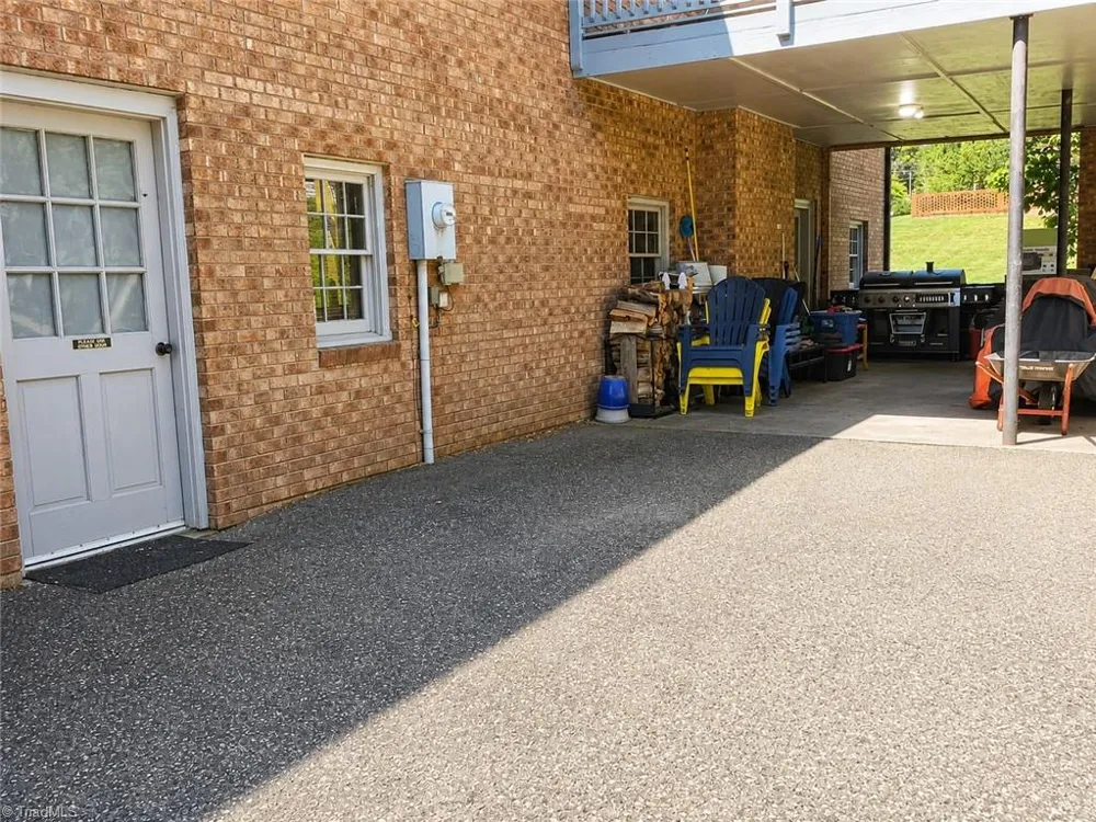 529 Carolina Avenue Statesville, NC 28677