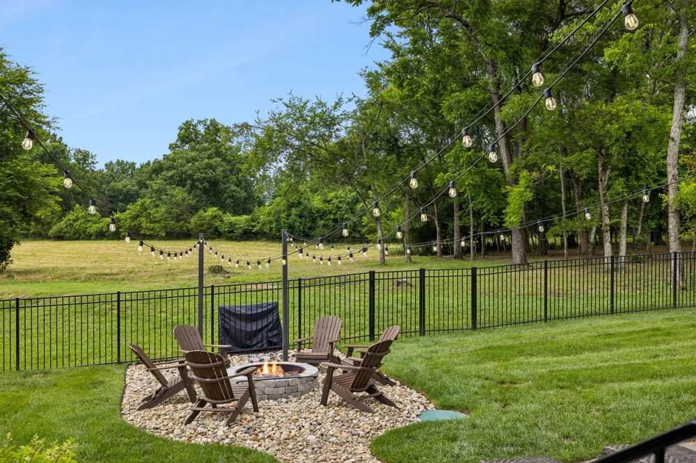 5805 Bridget Ct Arrington, TN 37014