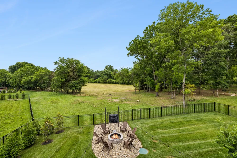 5805 Bridget Ct Arrington, TN 37014