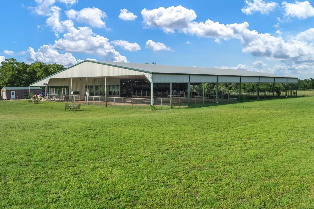 6188 County Road 168 McKinney, TX 75071