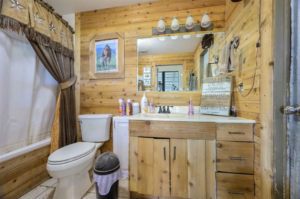 6188 County Road 168 McKinney, TX 75071