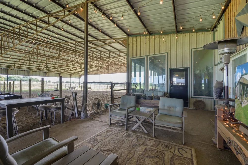 6188 County Road 168 McKinney, TX 75071
