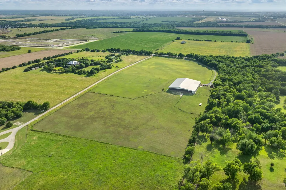 6188 County Road 168 McKinney, TX 75071