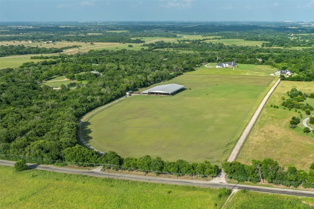 6188 County Road 168 McKinney, TX 75071