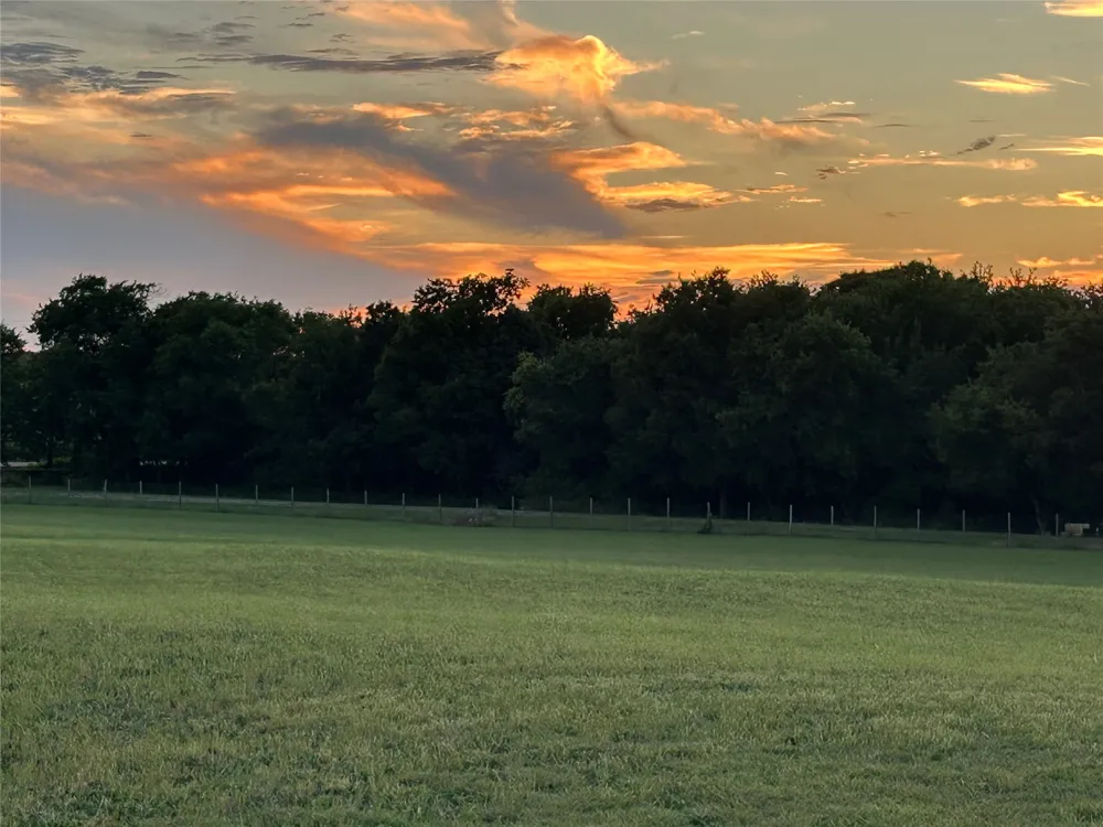 6188 County Road 168 McKinney, TX 75071