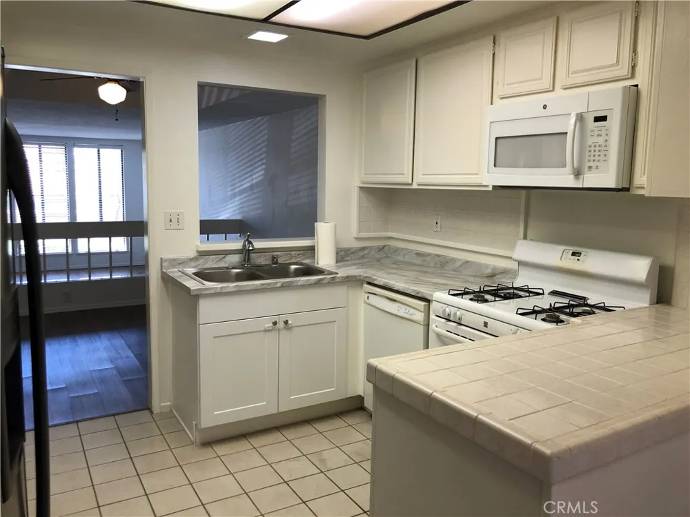 25951 Orbita Mission Viejo, CA 92691