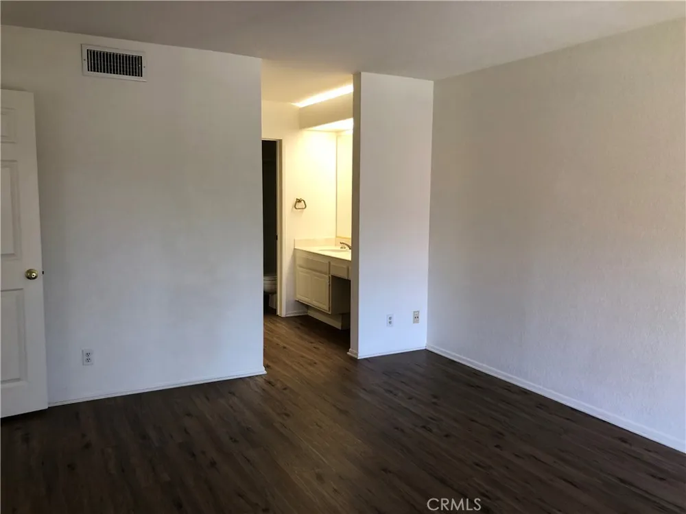 25951 Orbita Mission Viejo, CA 92691