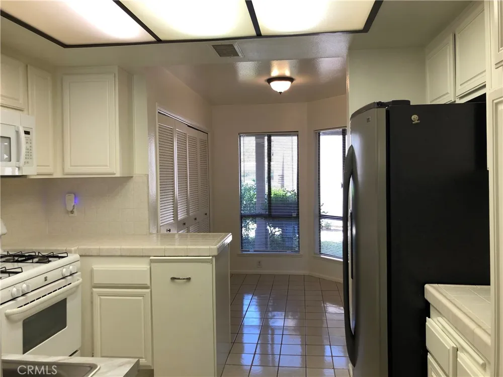 25951 Orbita Mission Viejo, CA 92691