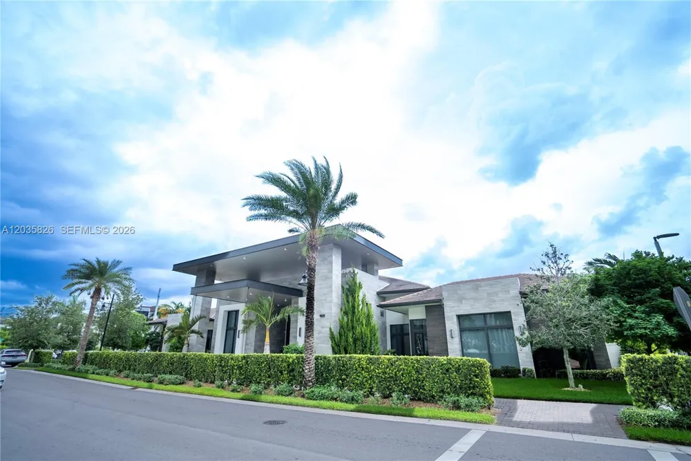 4740 NW 84th Ct #32 Doral, FL 33166