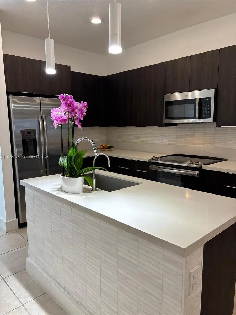 4740 NW 84th Ct #32 Doral, FL 33166