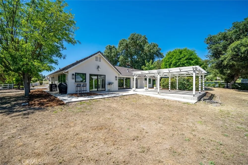 1090 Jordan Lane Templeton, CA 93465