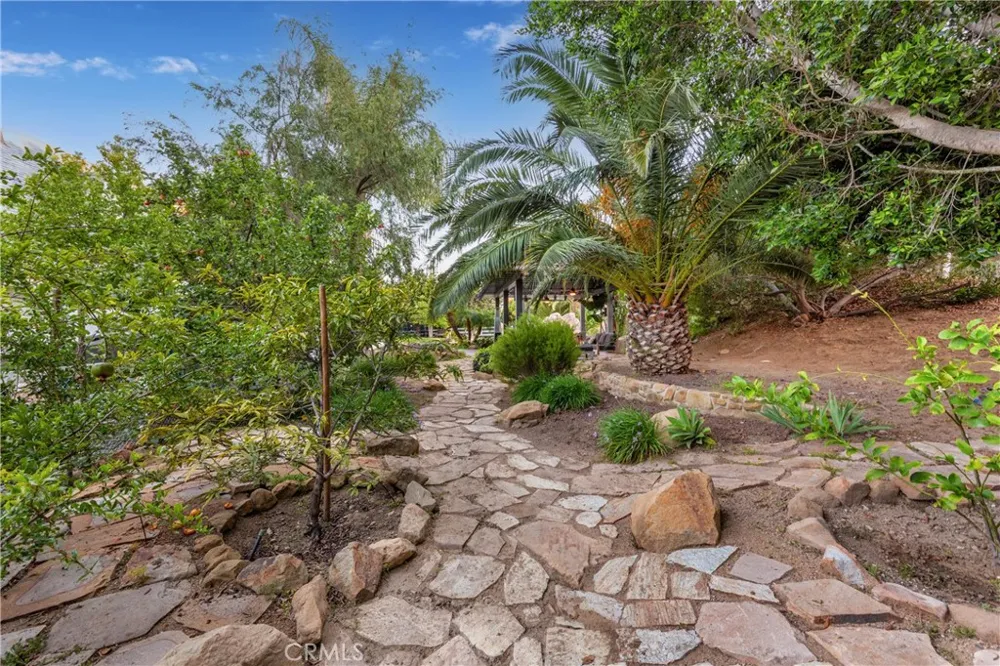 85 Saddlebow Road Bell Canyon, CA 91307