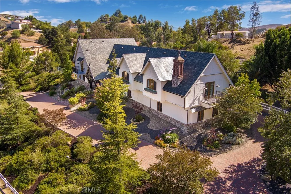 85 Saddlebow Road Bell Canyon, CA 91307