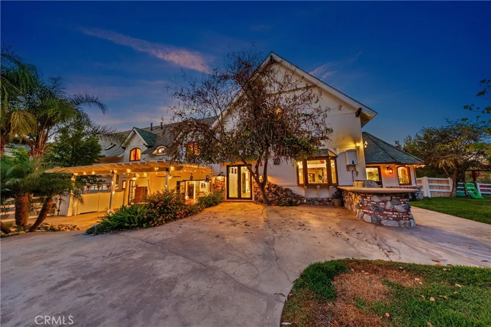 85 Saddlebow Road Bell Canyon, CA 91307