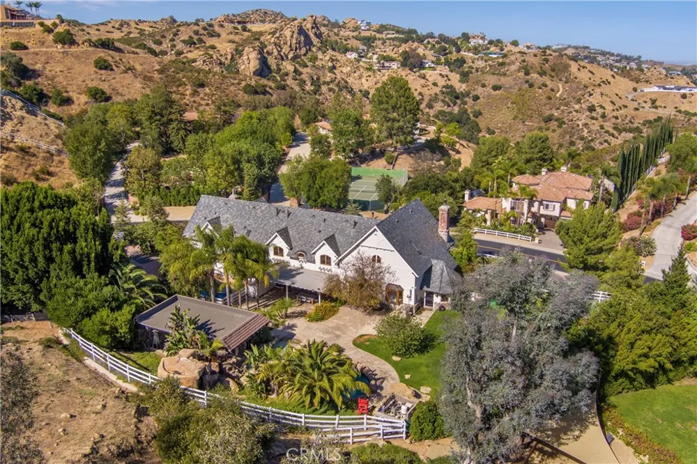 85 Saddlebow Road Bell Canyon, CA 91307