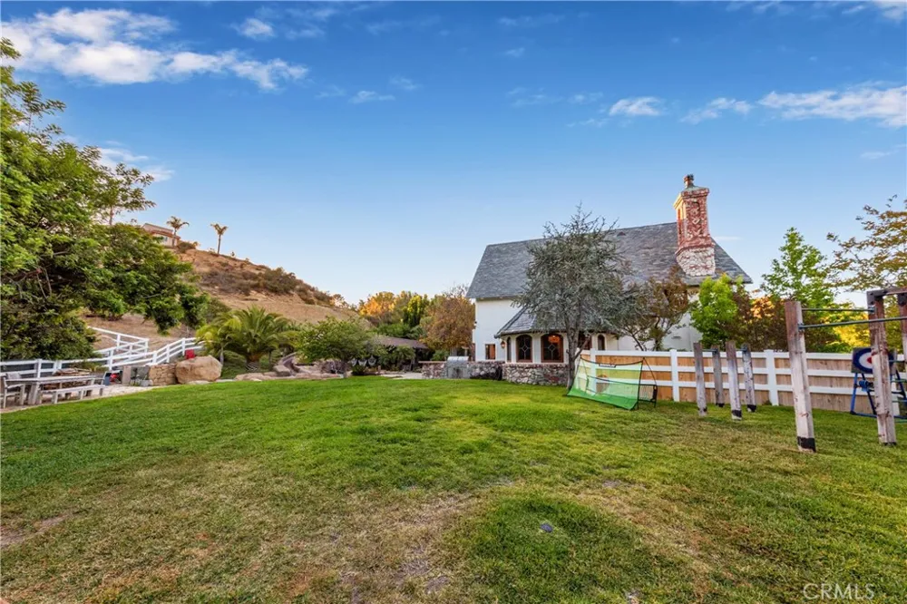 85 Saddlebow Road Bell Canyon, CA 91307