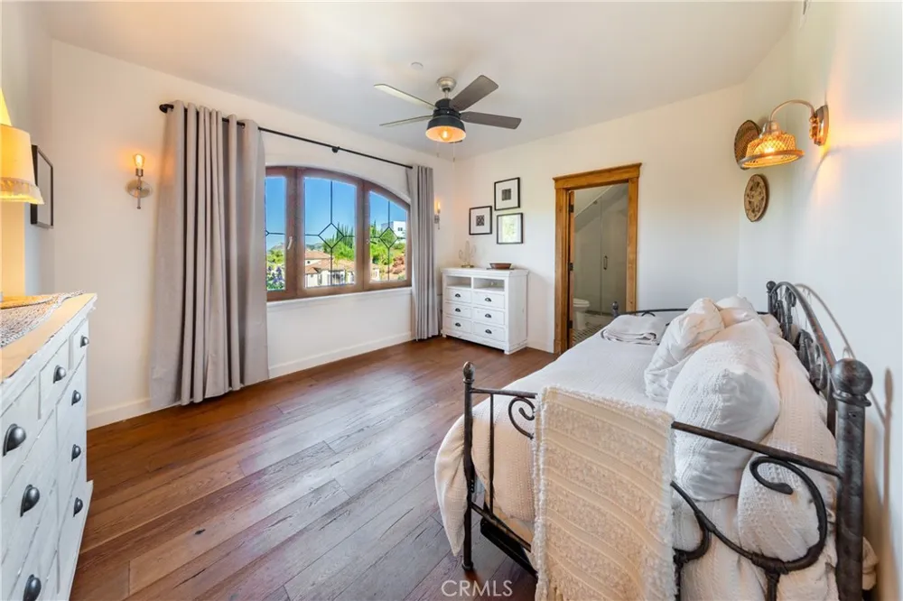 85 Saddlebow Road Bell Canyon, CA 91307