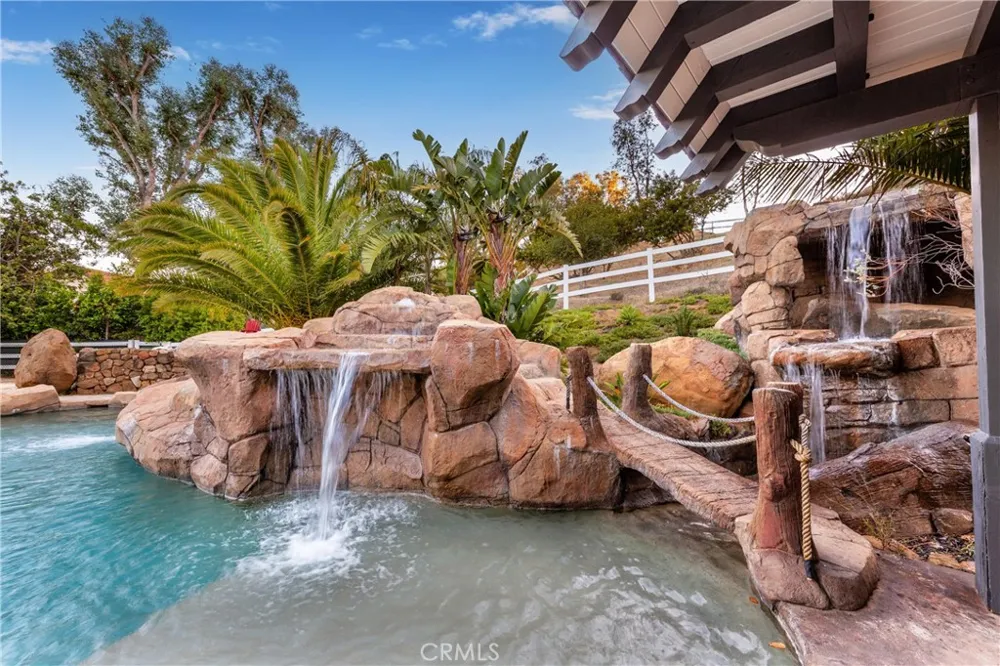 85 Saddlebow Road Bell Canyon, CA 91307