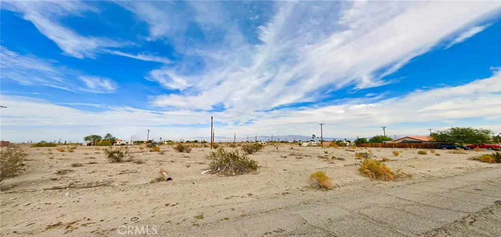 1362 Bering Boulevard Salton City, CA 92274