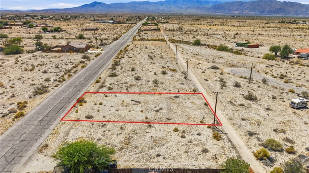 1362 Bering Boulevard Salton City, CA 92274