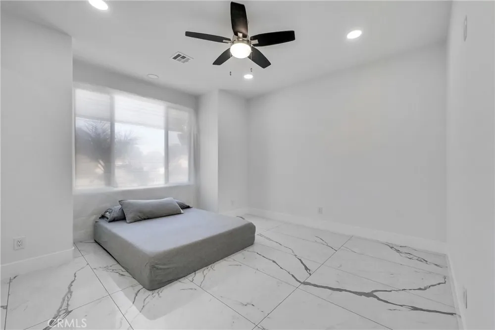 3834 Locust Chino, CA 91710