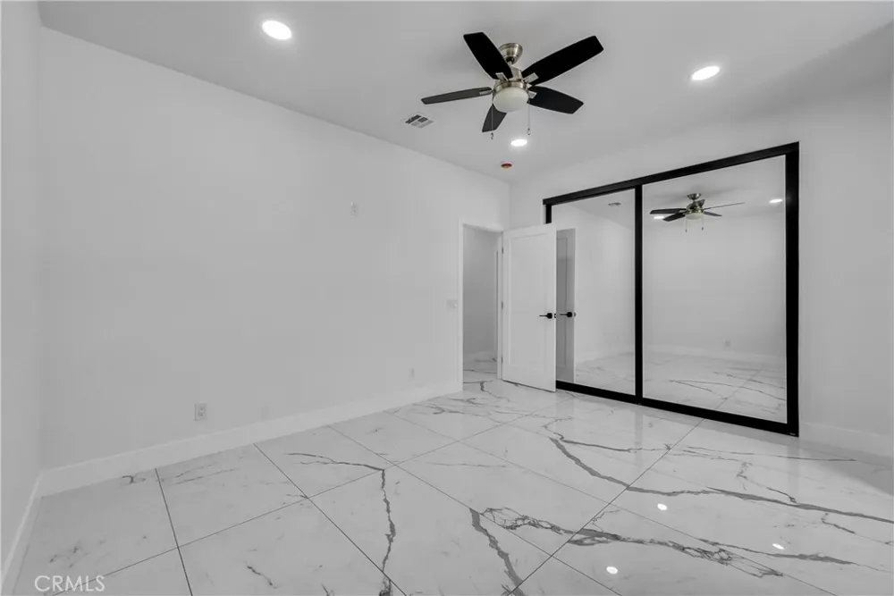3834 Locust Chino, CA 91710