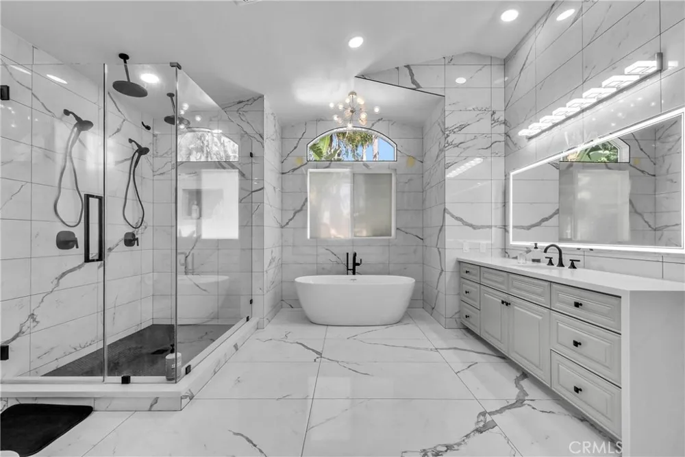 3834 Locust Chino, CA 91710