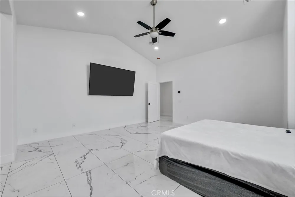 3834 Locust Chino, CA 91710