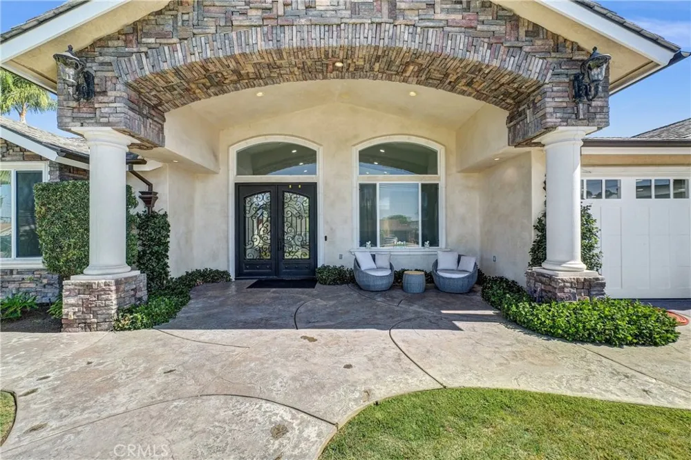 3834 Locust Chino, CA 91710