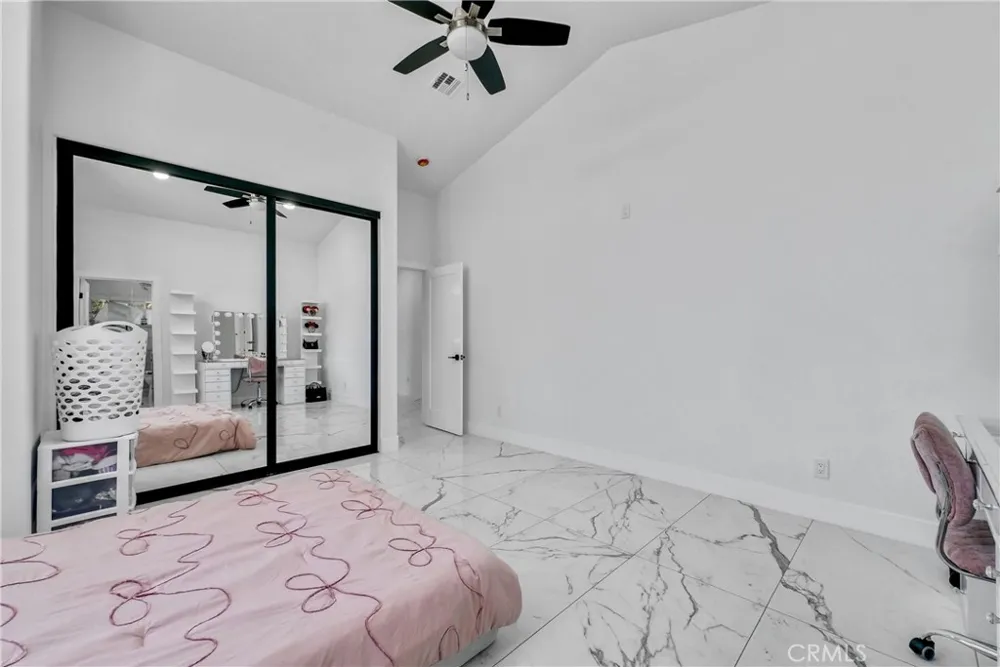 3834 Locust Chino, CA 91710