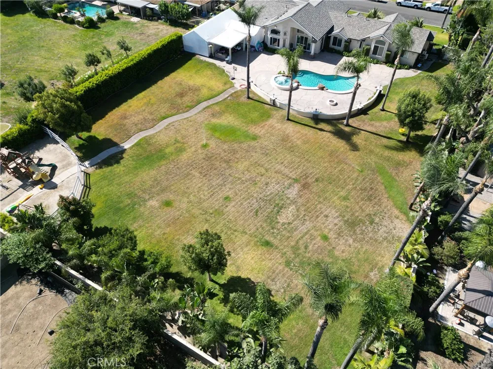 3834 Locust Chino, CA 91710