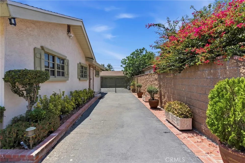 3750 Blanche Street Pasadena, CA 91107