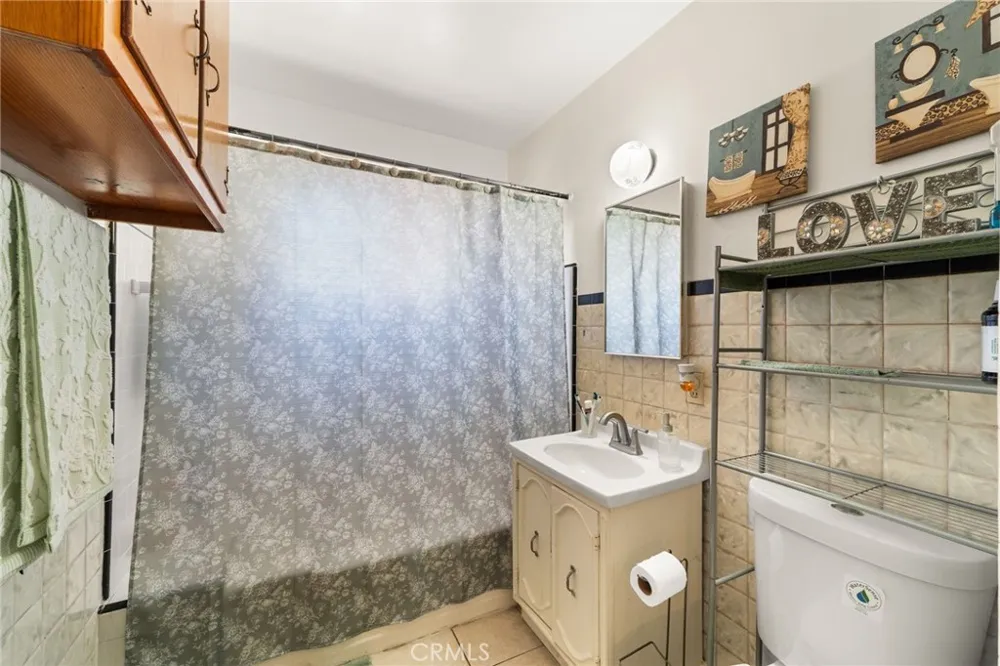 616 E Sixth St Ontario, CA 91764