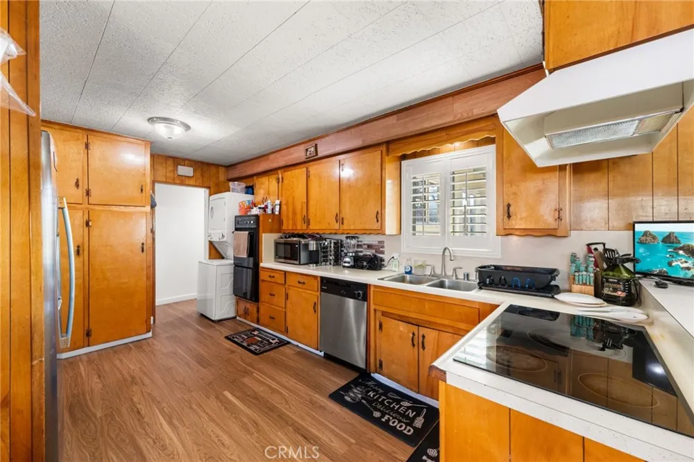 616 E Sixth St Ontario, CA 91764