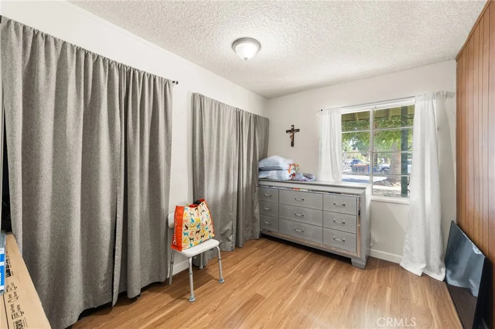 616 E Sixth St Ontario, CA 91764