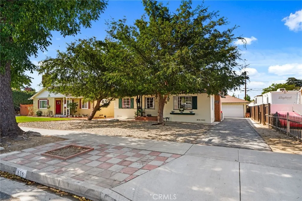 616 E Sixth St Ontario, CA 91764