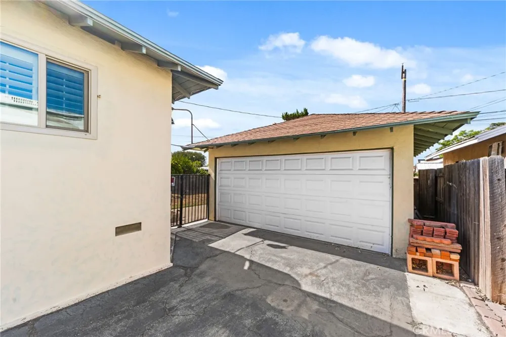 616 E Sixth St Ontario, CA 91764