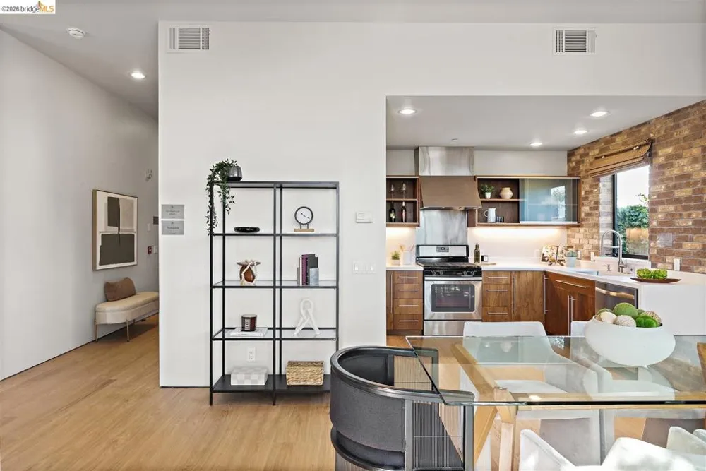 1406 San Pablo Ave #A Berkeley, CA 94702